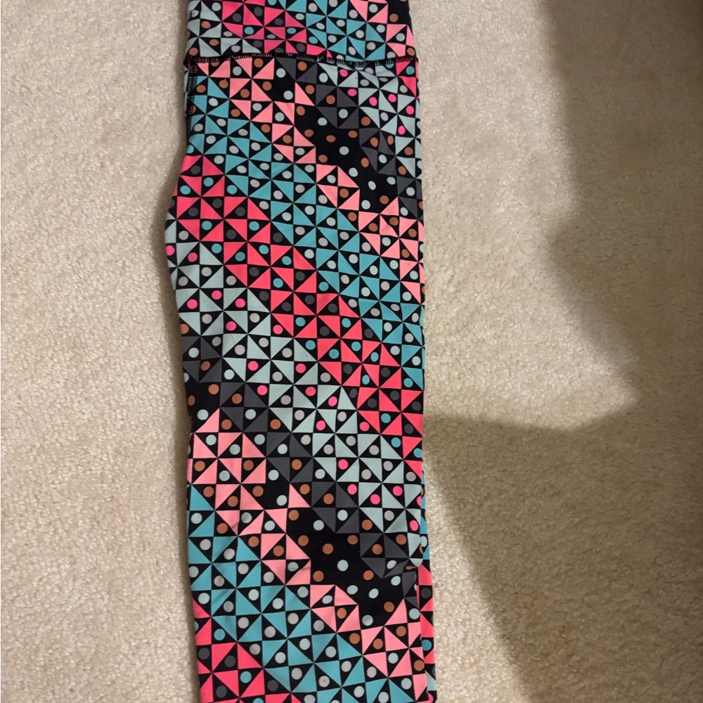 Victoria's Secret Geometric Pattern Leggings